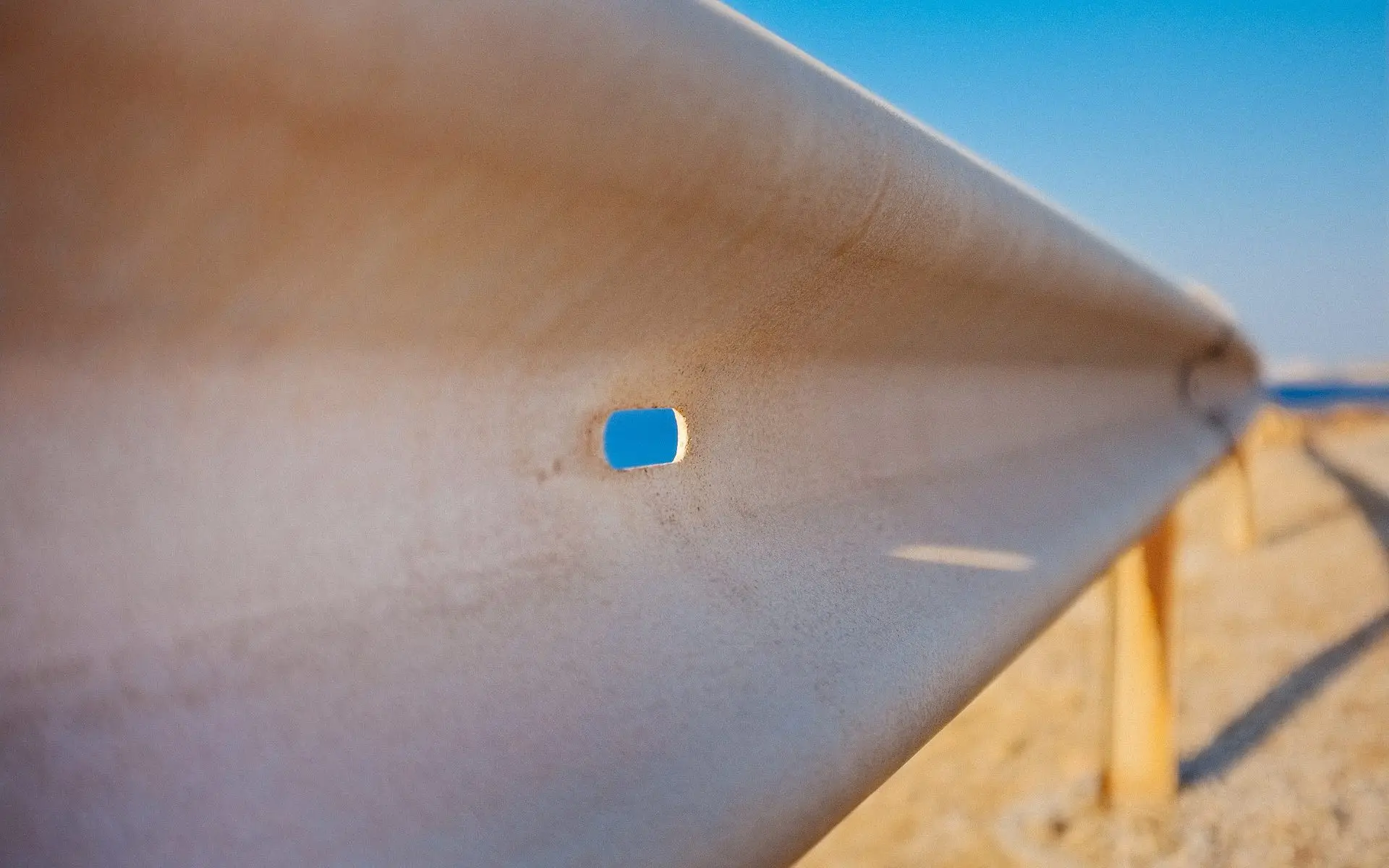 guardrail-839667_1920