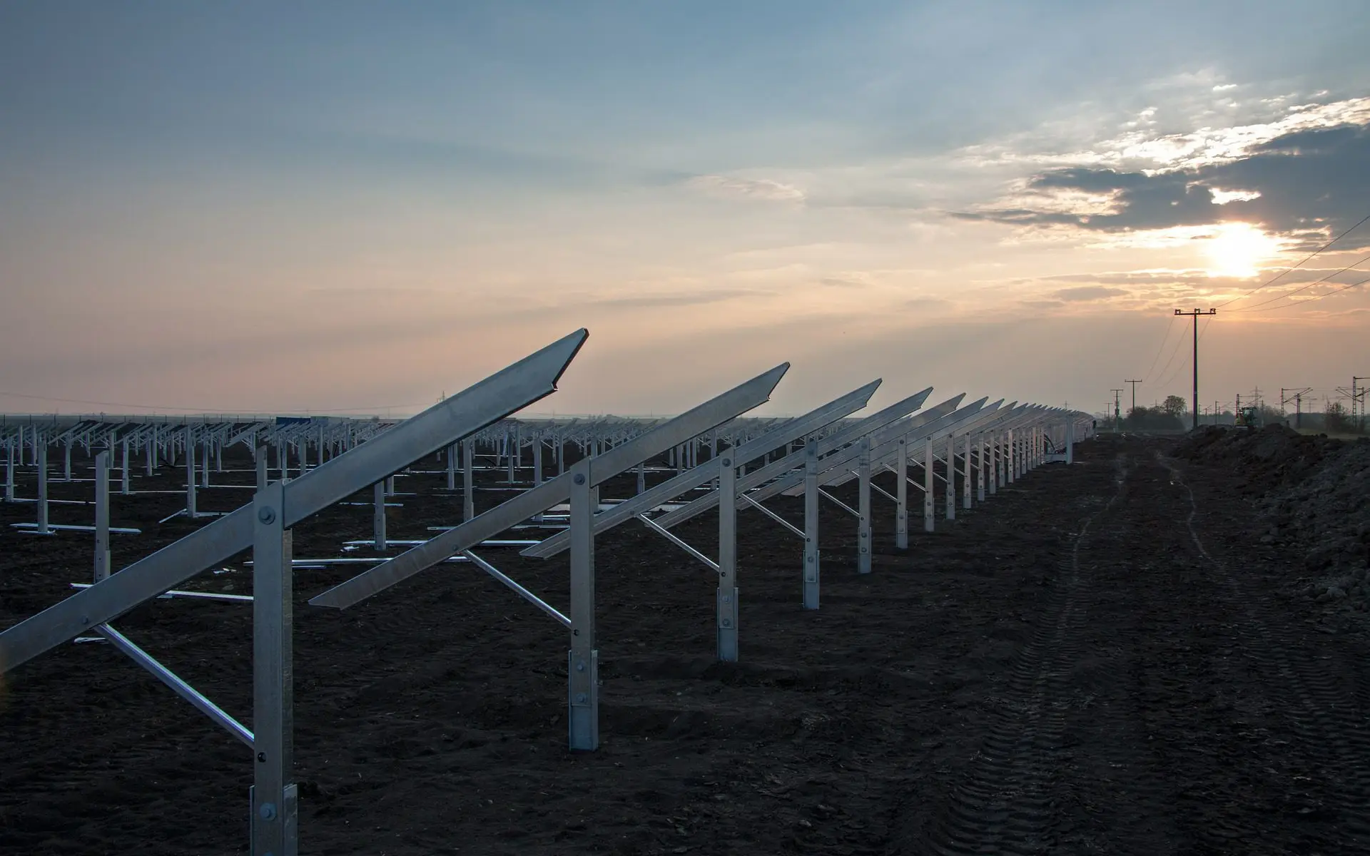 solar-field-191683_1920